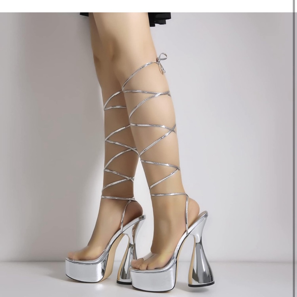 TIE UP BLOCK HEEL